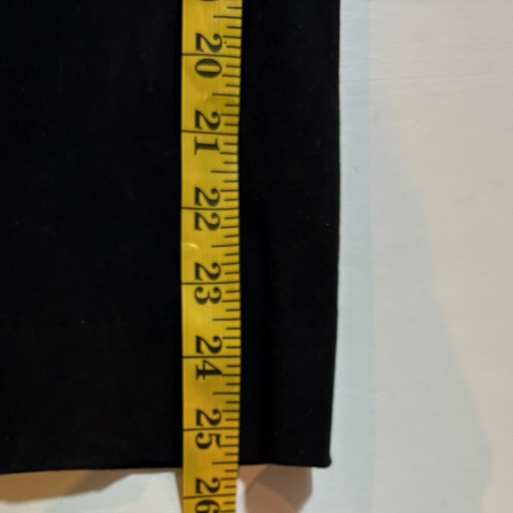 Banana Republic Women's Black Straight Leg Pants - Picture 4 of 5